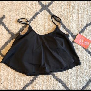 NWT Kortni Jeane swing top